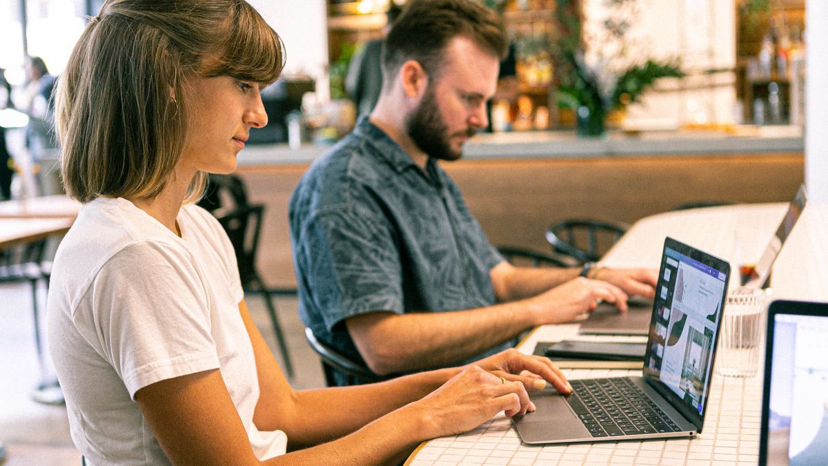 Export-ready raw data table with URLs and engagement columns